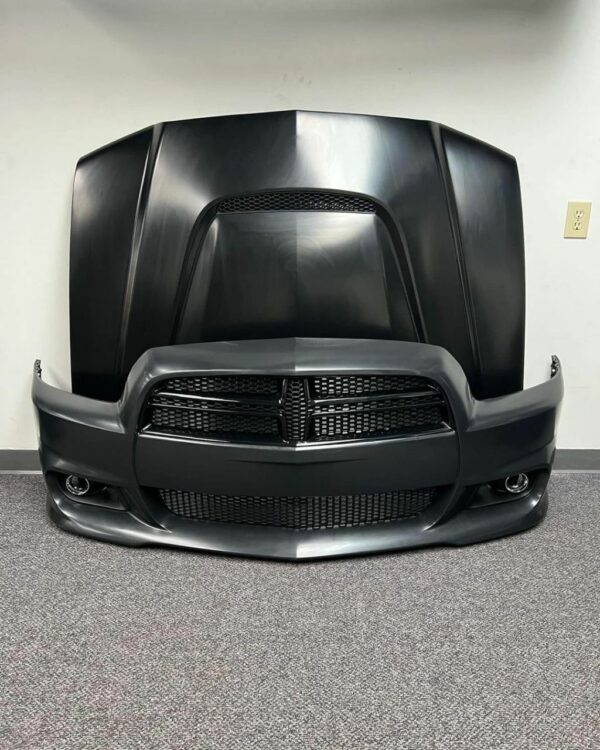 Type-SRT8 Style functional heat extractor hood for Dodge Charger Close-up of heat extractors on 2011-2014 Dodge Charger hood