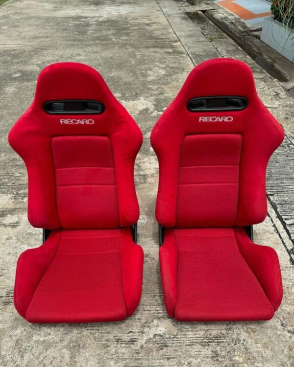 Original Recaro SR4 DC5 Red Seats in excellent condition